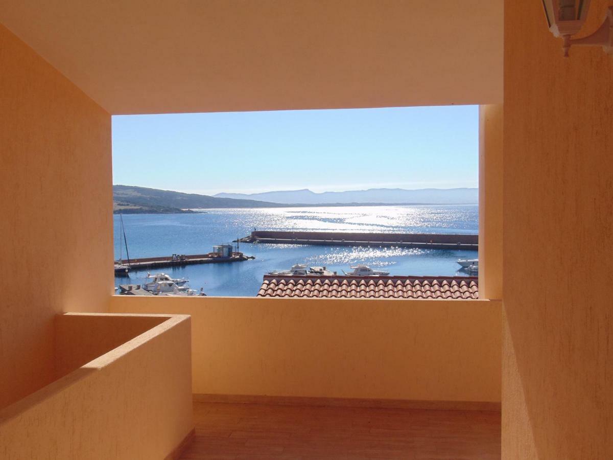 Apartamento Fronte Mare Attico Indipendente Ed Esclusivo Con Terrazza Panoramica Isola Rossa Exterior foto