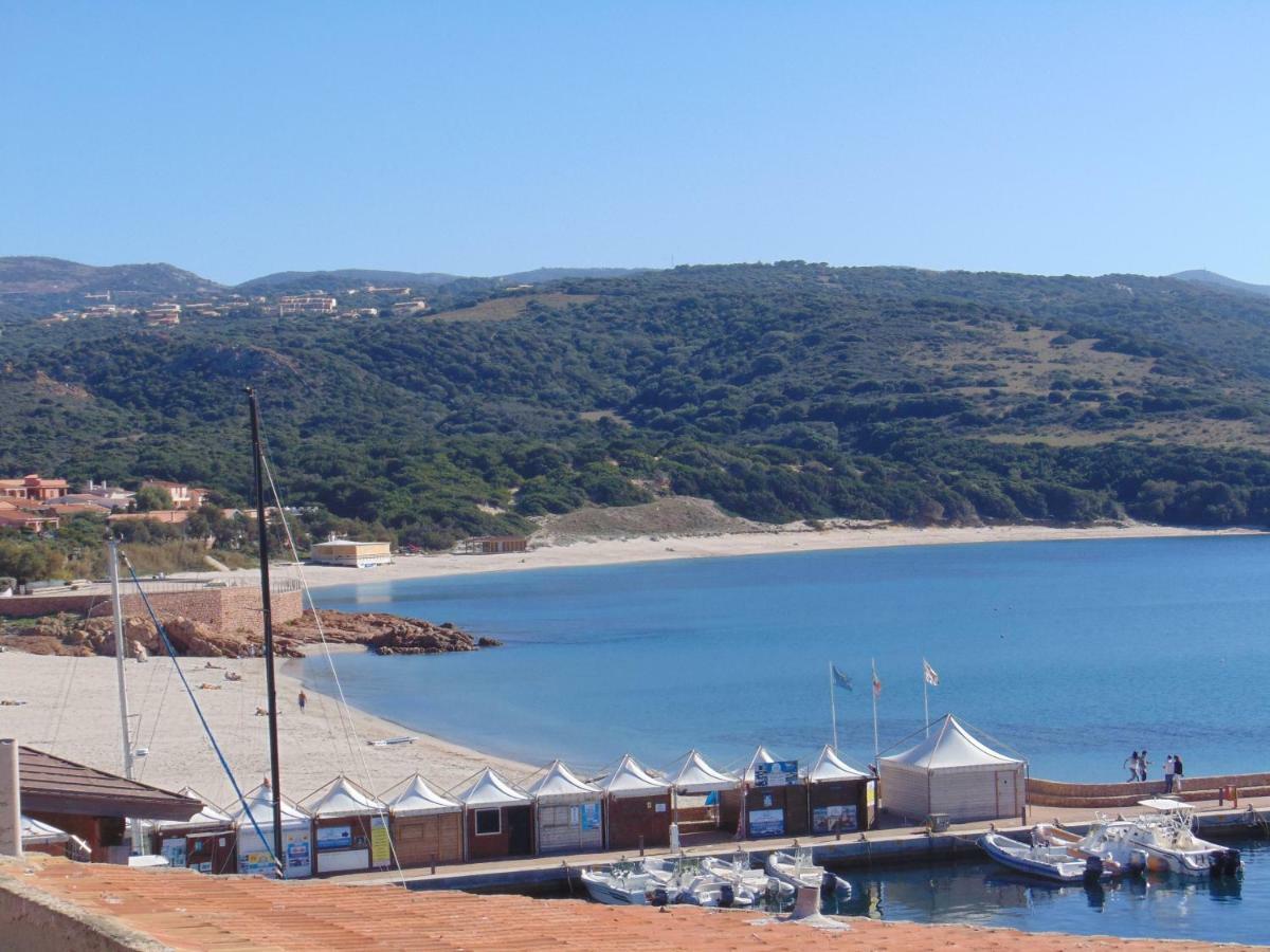 Apartamento Fronte Mare Attico Indipendente Ed Esclusivo Con Terrazza Panoramica Isola Rossa Exterior foto